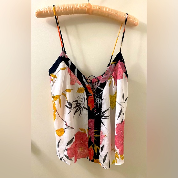 Guess Cami Top - Picture 1 of 3